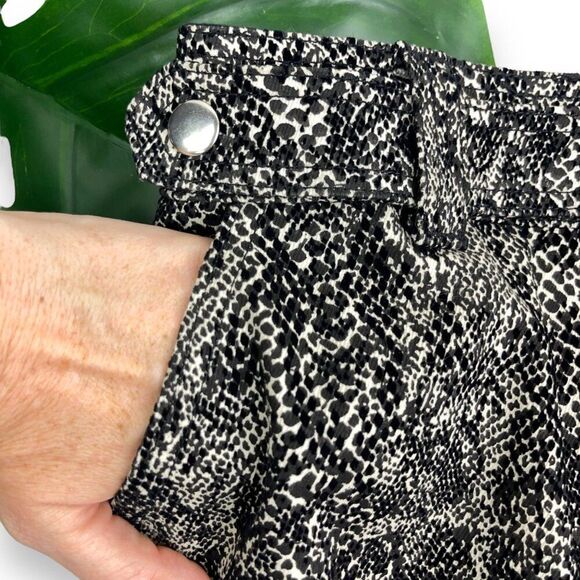 🆕 Topshop Mini Leopard Print Flocked Moto Skirt - Monochrome - Picture 7 of 10